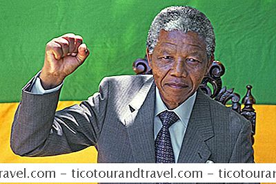 แอฟริกาและตะวันออกกลาง - ชีวประวัติ Nelson Mandela