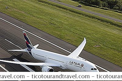 Viagem aérea - Companhia Aérea Essentials - Tam Airlines