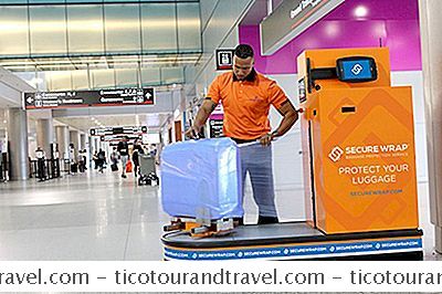 Flugreisen - Baggage Wrapping Service Bietet Frieden Für Flugreisende