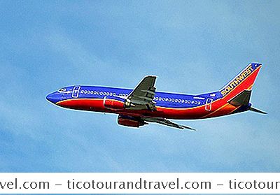 Transportul aerian - Familia Ei Zboară Aproape Liberă În Companiile Din Southwest Airlines Și Poate Și Ta