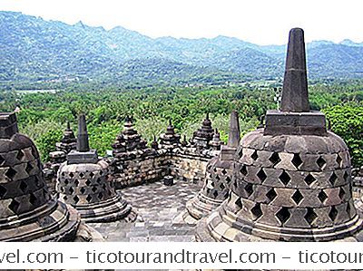Categorie Azië: Borobudur - Reus Boeddhistisch Monument In Indonesië
