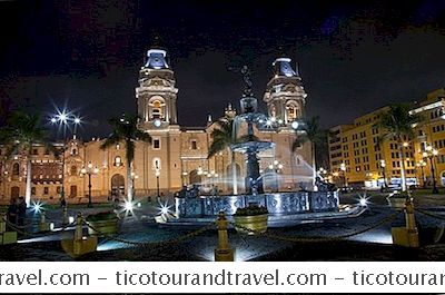 Centraal Zuid Amerika - De Plaza De Armas In Lima