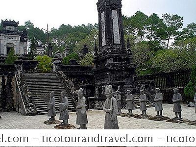Categoria Asia: Sette Tombe Reali Da Visitare A Hue, In Vietnam