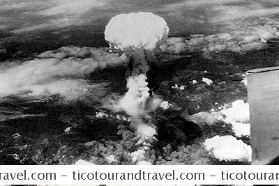 Categorie Bestuderen: Verborgen In Hiroshima: Beleef De Geschiedenis En Cultuur Vanaf De Locatie Van De Eerste Explosie Van Atoombommen.