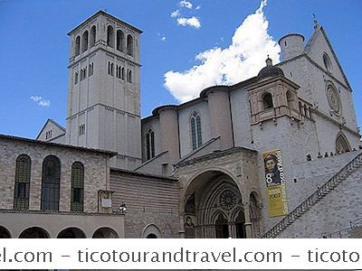 Hvor Å Handle I Assisi