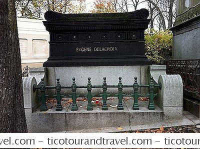 Père-Lachaise-Kyrkogården I Paris: Vackra Gravar Och Promenader