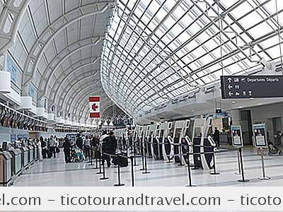 Categorie Canada: 10 Manieren Om Tijd Te Doden Op Toronto Pearson International Airport