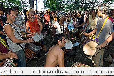 Kategori Kanada: Montreal Tam Tams Drum Dan Tari Fests