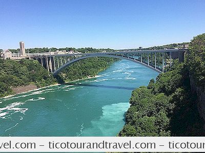 Kanada - Niagara Fallsin Rajanylityspaikat