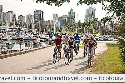 캐나다 - 스탠리 파크의 방파제에서 걷기, 자전거 타기 및 롤러 블레이딩