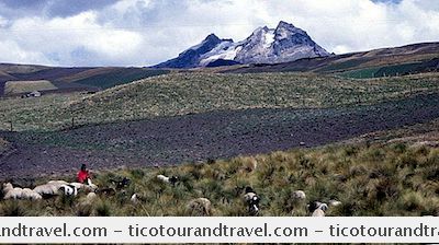 Trung & Nam Mỹ - 10 Ngọn Núi Cao Nhất Ecuador