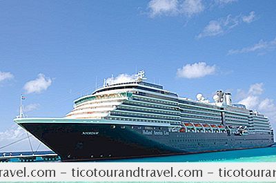 Cruises - Aan Boord Van Het Noordam Cruise Ship Van Holland America