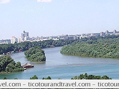 Belgrad - Sırbistan'In Başkenti Ve Tuna Ve Sava Nehirleri Üzerinde Şehir