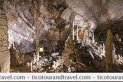 Marche, İtalya Grotte Di Frasassi Mağaraları