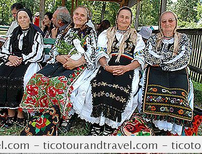 Rumänska Folkdräkter