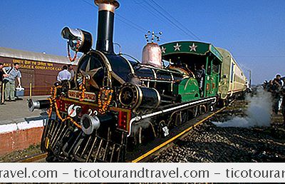 Indie - Parní Expres Indie (Fairy Queen) Vlak: Základní Cestovní Průvodce