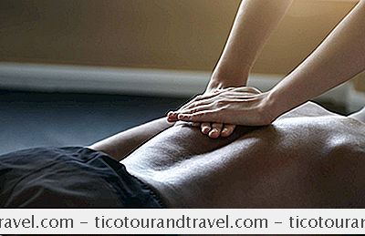 Cảm Hứng - Sách A Massage Mô Sâu Cho Căng Thẳng Cơ Bắp Mãn Tính