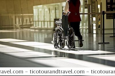 旅行计划 - 如何在机场要求轮椅或购物车