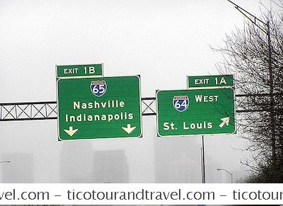 Louisville, Kentucky: Kilometre Ve Tahmini Sürüş Süreleri