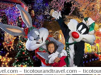 Six Flags America, Md: Holiday In The Park 2017