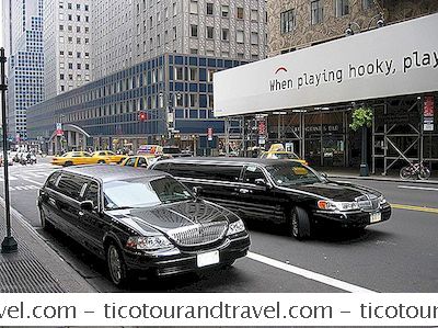 Taxi Contro Car Services A New York: Qual È La Differenza?